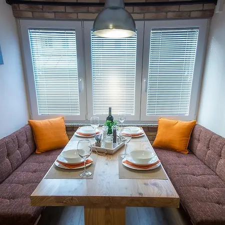 Deluxe 4 Star Studio Apartment Rijeka