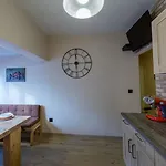 Deluxe 4 Star Studio *